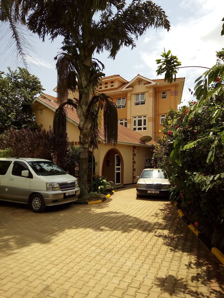 J Residence Motel Entebbe Buitenkant foto